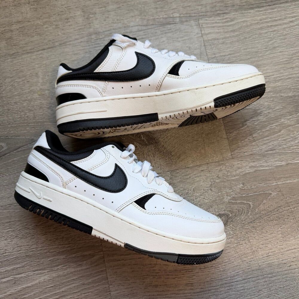 NIKE WOMENS GAMMA FORCE WHITE-BLACK-SUMMIT WHITE SZ 8